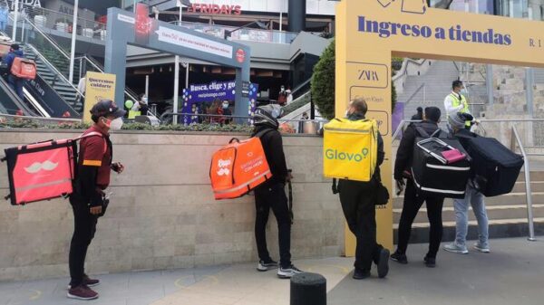Millonarias compañías de delivery operan en un marco laboral y tributario difuso